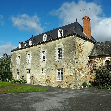 Les Grands-Aulnais Bed and Breakfast Cossé-le-Vivien Eksteriør billede